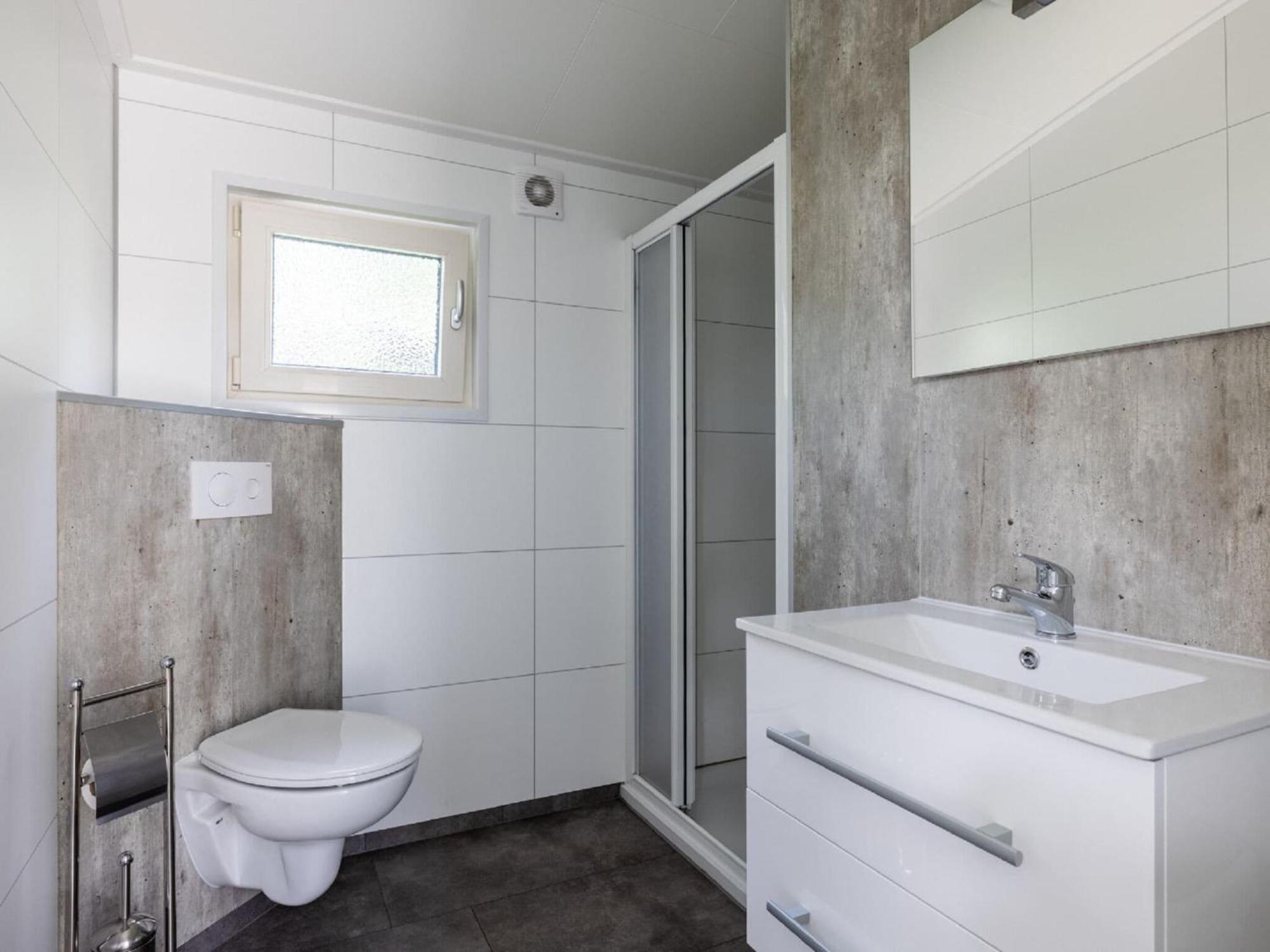 Comfortable Chalet With Combination Microwave Near The Veluwe 헨덜루 외부 사진