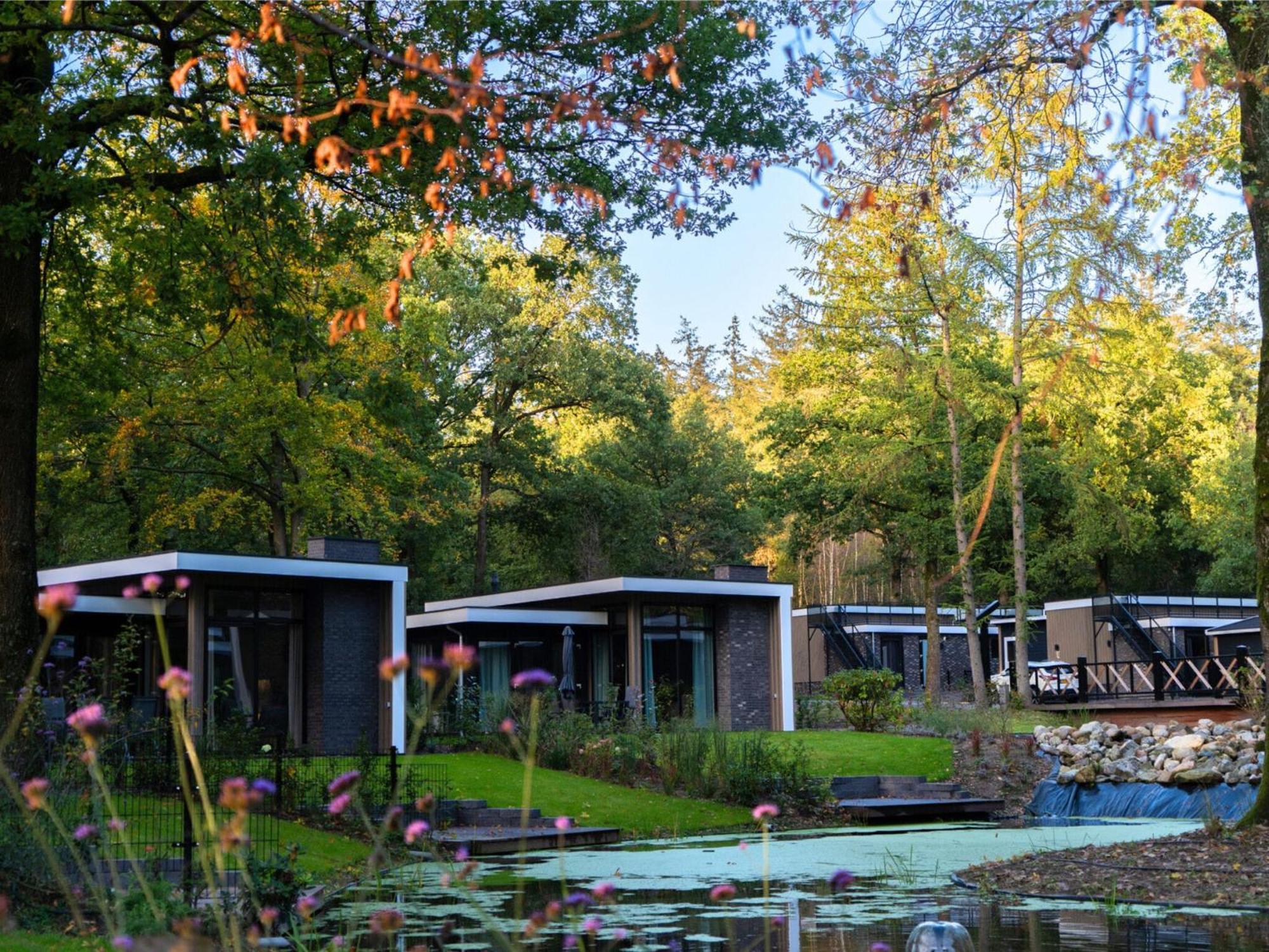 Comfortable Chalet With Combination Microwave Near The Veluwe 헨덜루 외부 사진